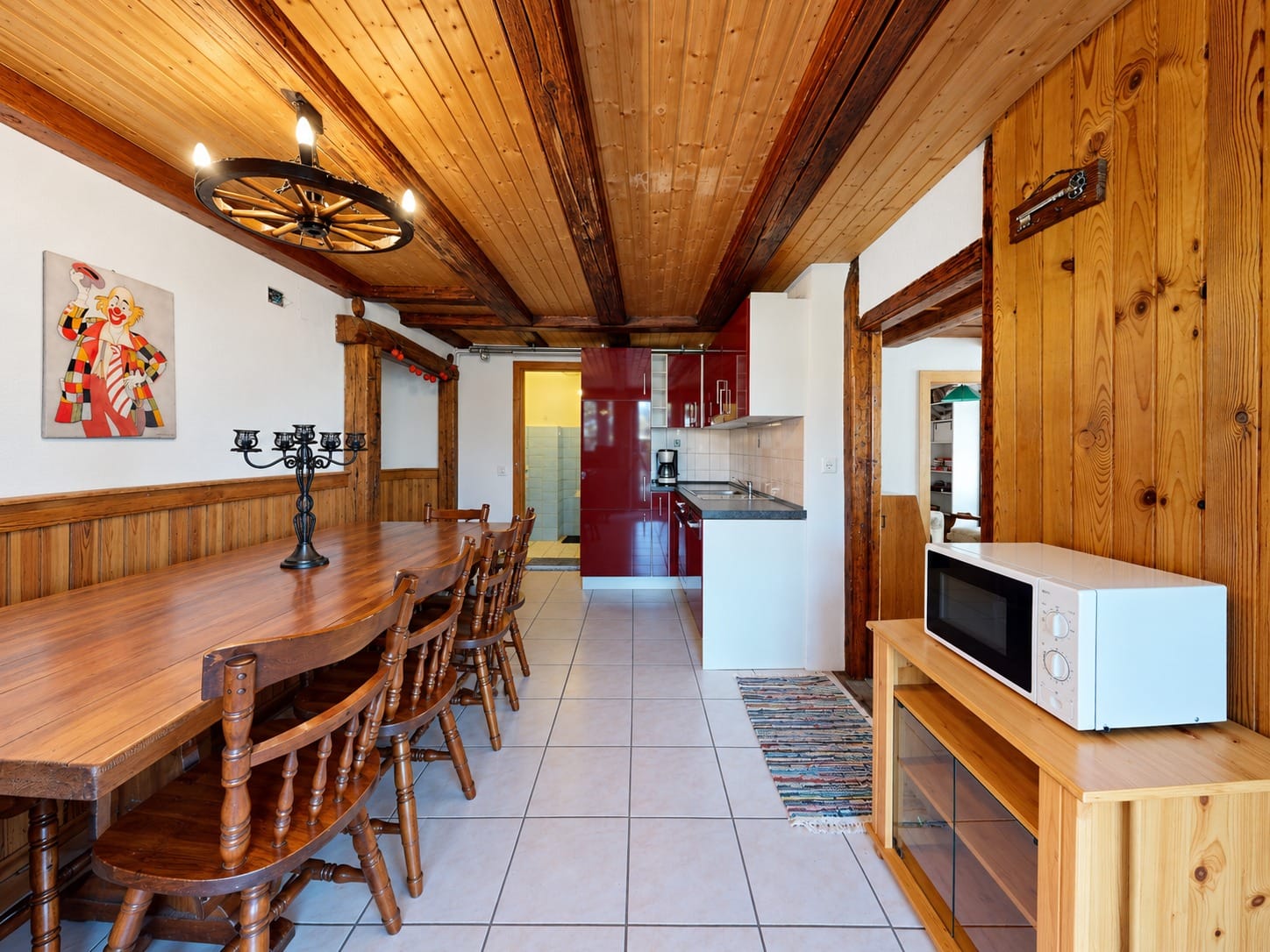 Maison avec trois appartements de rendement à Chevroux, proche du lac